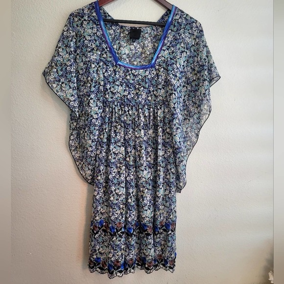 ANNA SUI FLORAL BUTTERFLIES SLEEVELESS EMBROIDERED DETAIL SQUARE NECKLIN… - Picture 2 of 16